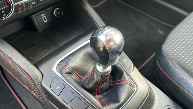 Ford Focus 1.5 EcoBoost 182 ST-Line X 5dr Petrol Estate